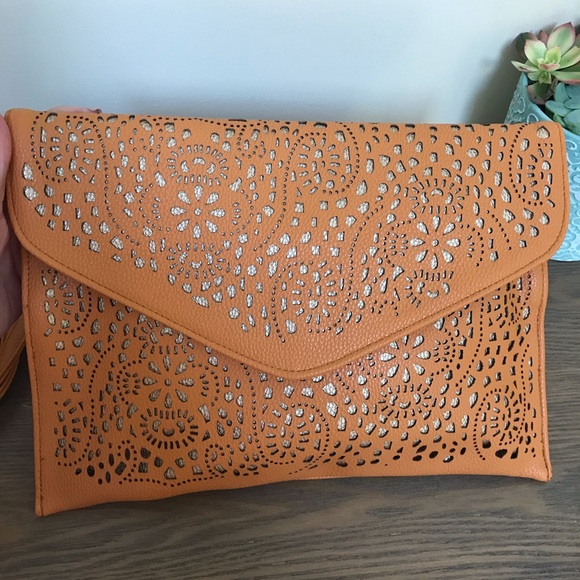 🔥NEW Toffee Envelope Handbag - Picture 3 of 7